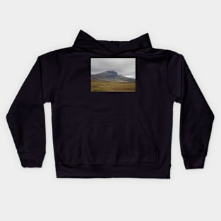 Old Man Of Storr, Isle Of Skye, Scotland Kids Hoodie